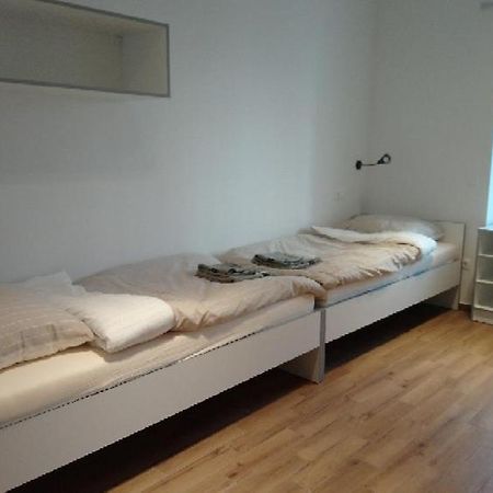 Bajta Na Obzidju Apartment Maribor Ngoại thất bức ảnh